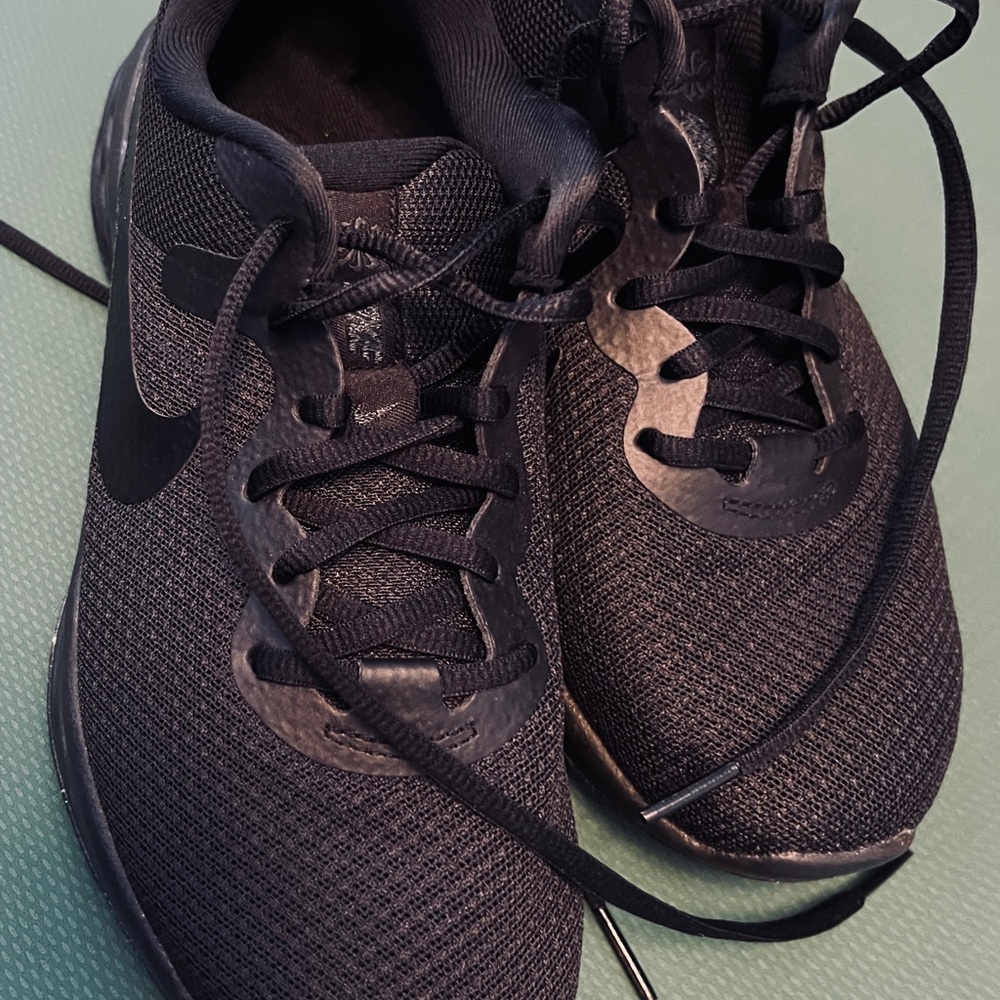 Nike Black Athletic Shoes